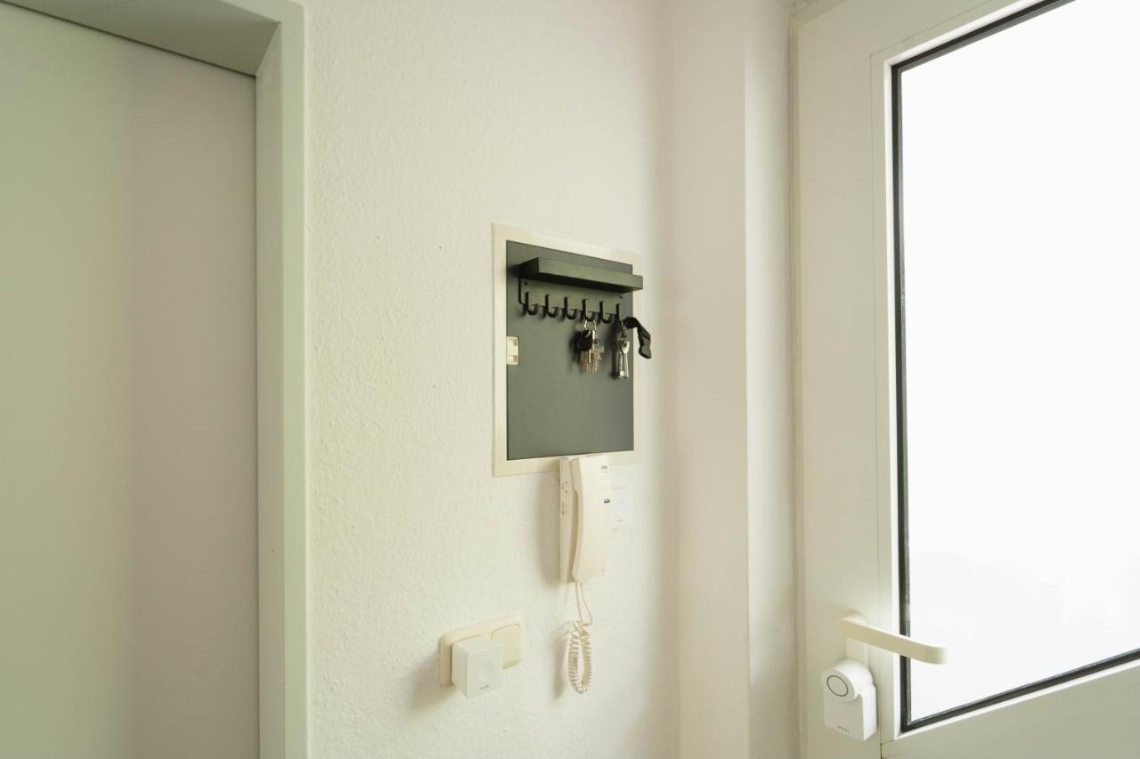 Raum921 - Stilvolles Apartment - Wlan, Tiefgarage, Kueche, Netflix Maagdenburg Buitenkant foto